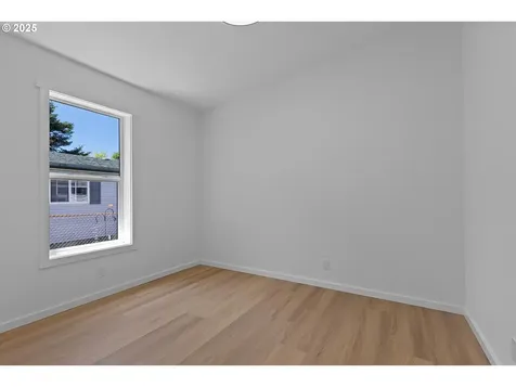 20 NE 72nd Street Newport OR 97365