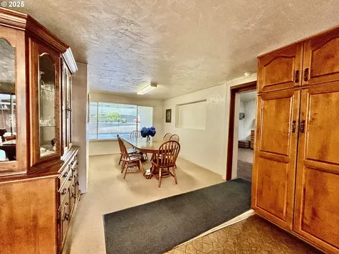 4990 Mitchell Loop Road Florence OR 97439