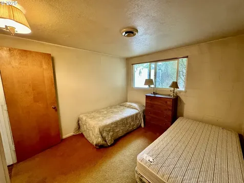 4990 Mitchell Loop Road Florence OR 97439