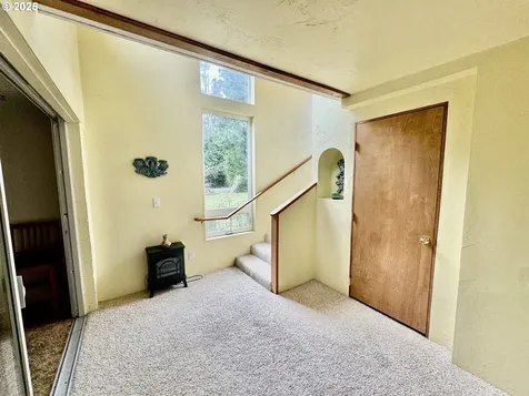 4990 Mitchell Loop Road Florence OR 97439