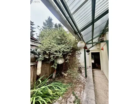 4990 Mitchell Loop Road Florence OR 97439