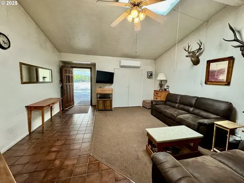 4990 Mitchell Loop Road Florence OR 97439