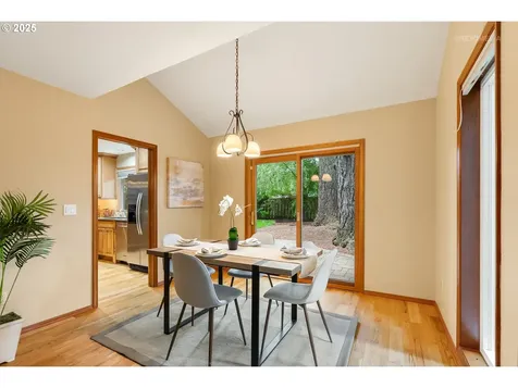 3841 SE Madsen Court Hillsboro OR 97123