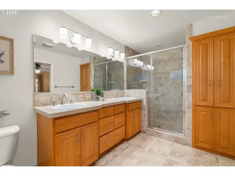 3841 SE Madsen Court Hillsboro OR 97123