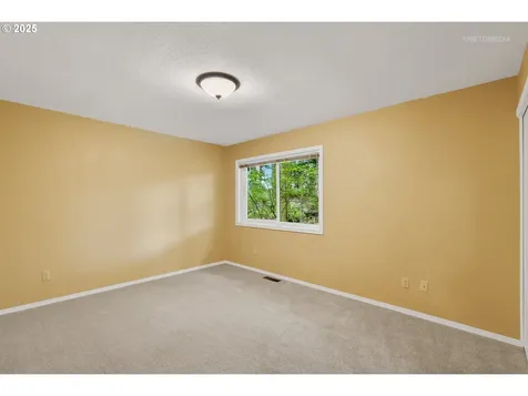 3841 SE Madsen Court Hillsboro OR 97123