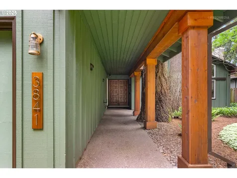 3841 SE Madsen Court Hillsboro OR 97123