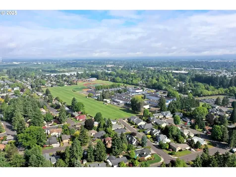 3841 SE Madsen Court Hillsboro OR 97123