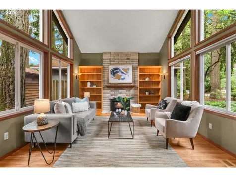 3841 SE Madsen Court Hillsboro OR 97123