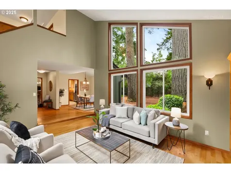 3841 SE Madsen Court Hillsboro OR 97123