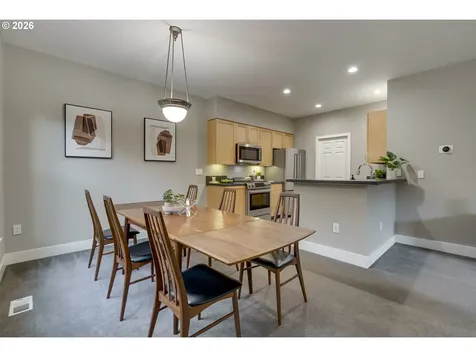 727 SE 34th Avenue Portland OR 97214