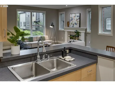 727 SE 34th Avenue Portland OR 97214
