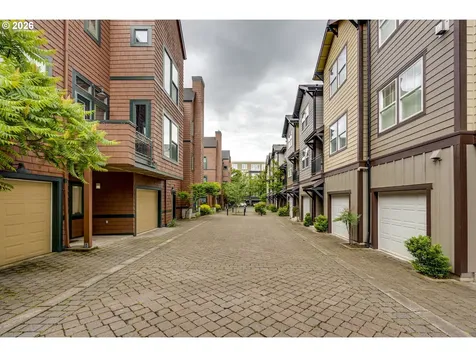 727 SE 34th Avenue Portland OR 97214