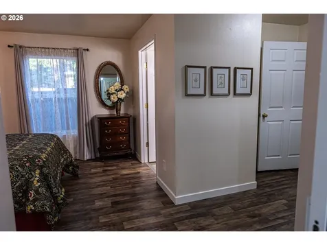 7421 SE Martins Street Portland OR 97206