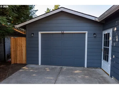 7421 SE Martins Street Portland OR 97206
