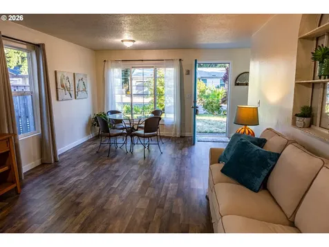 7421 SE Martins Street Portland OR 97206