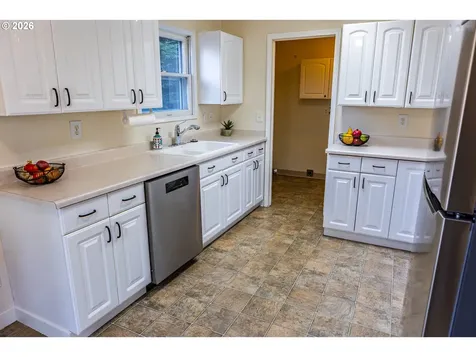 7421 SE Martins Street Portland OR 97206