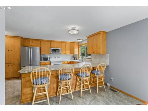 9630 SW Robbins Drive Beaverton OR 97008