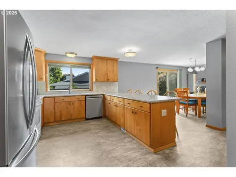 9630 SW Robbins Drive Beaverton OR 97008