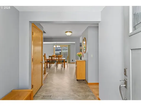 9630 SW Robbins Drive Beaverton OR 97008