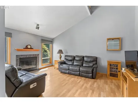 9630 SW Robbins Drive Beaverton OR 97008