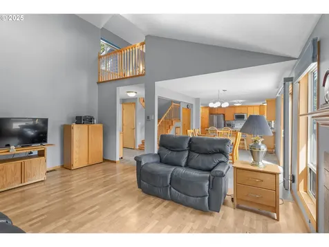 9630 SW Robbins Drive Beaverton OR 97008