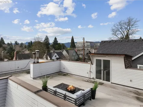 2203 N Emerson Street Portland OR 97217