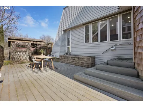 2203 N Emerson Street Portland OR 97217