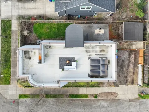 2203 N Emerson Street Portland OR 97217