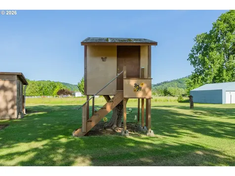 503 Old Pioneer Road Sutherlin OR 97479