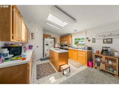 503 Old Pioneer Road Sutherlin OR 97479