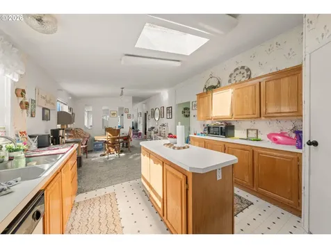 503 Old Pioneer Road Sutherlin OR 97479