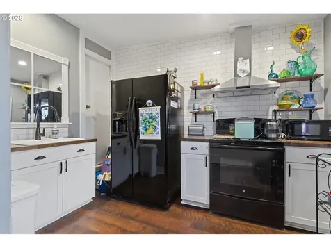 3690 SW 188th Avenue Beaverton OR 97078