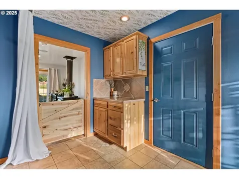 1008 Foster Street Cove OR 97824