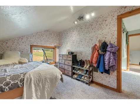 1008 Foster Street Cove OR 97824