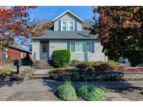 3909 NW Washington Street Vancouver WA 98660