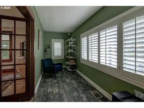 3909 NW Washington Street Vancouver WA 98660