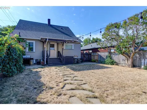 3909 NW Washington Street Vancouver WA 98660