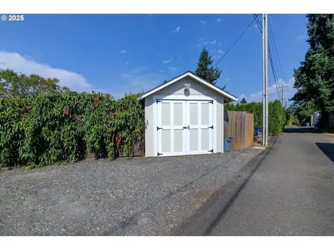 3909 NW Washington Street Vancouver WA 98660