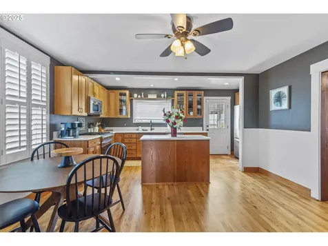 3909 NW Washington Street Vancouver WA 98660