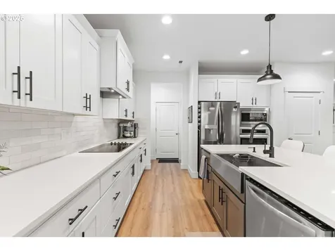 1018 NE Trillium Drive Estacada OR 97023