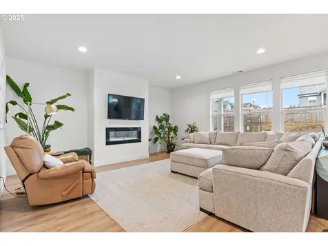 1018 NE Trillium Drive Estacada OR 97023