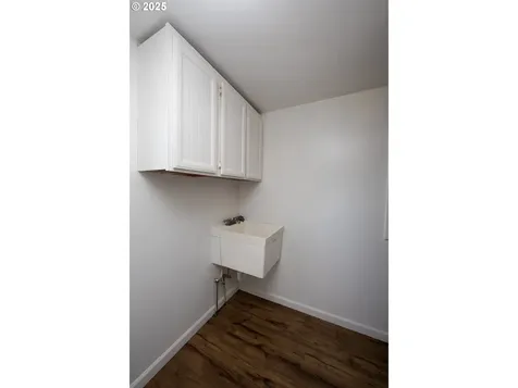 5659 Canary Road Florence OR 97439