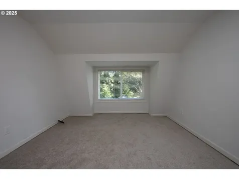 5659 Canary Road Florence OR 97439