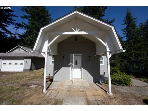 5659 Canary Road Florence OR 97439