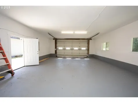 5659 Canary Road Florence OR 97439