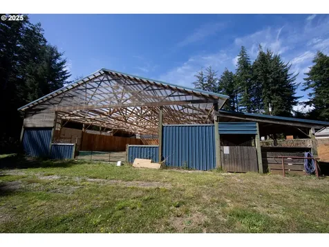 5659 Canary Road Florence OR 97439