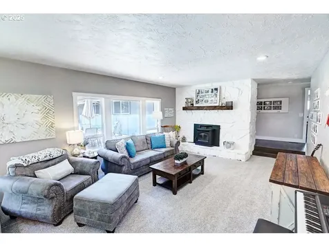 10253 S Kraxberger Road Canby OR 97013