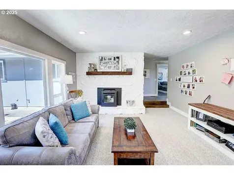 10253 S Kraxberger Road Canby OR 97013