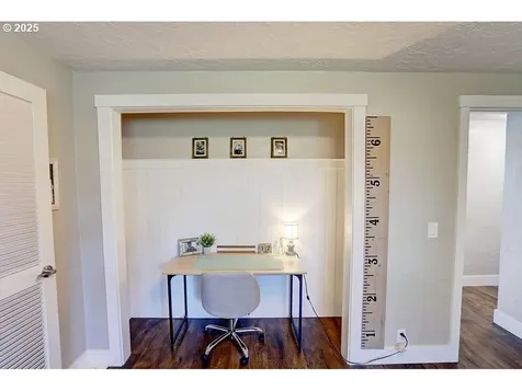 10253 S Kraxberger Road Canby OR 97013