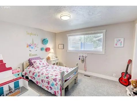 10253 S Kraxberger Road Canby OR 97013